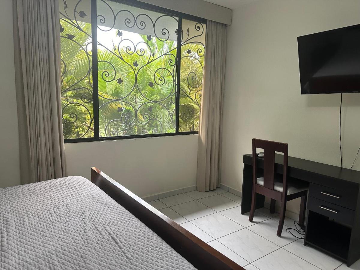 Casa Pamplona Hotell San Salvador Eksteriør bilde