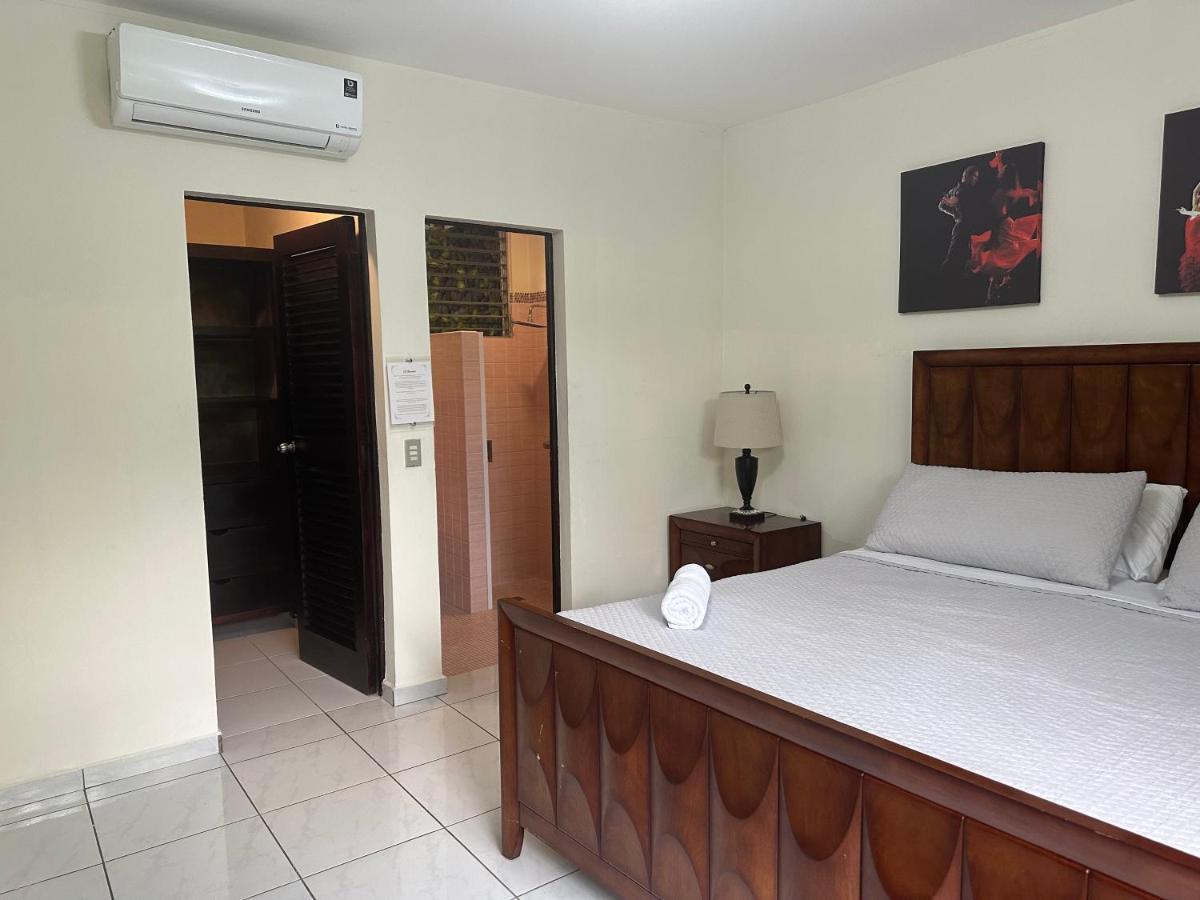 Casa Pamplona Hotell San Salvador Eksteriør bilde