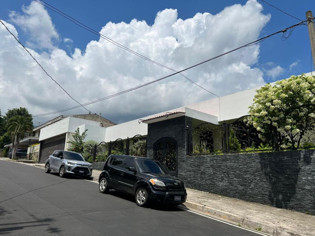Casa Pamplona Hotell San Salvador Eksteriør bilde